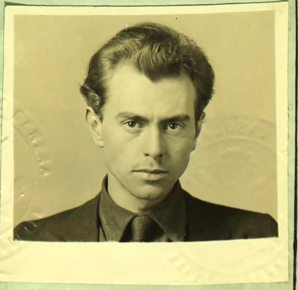 photo of Henry Steele Savage, 1923. src: wikimedia